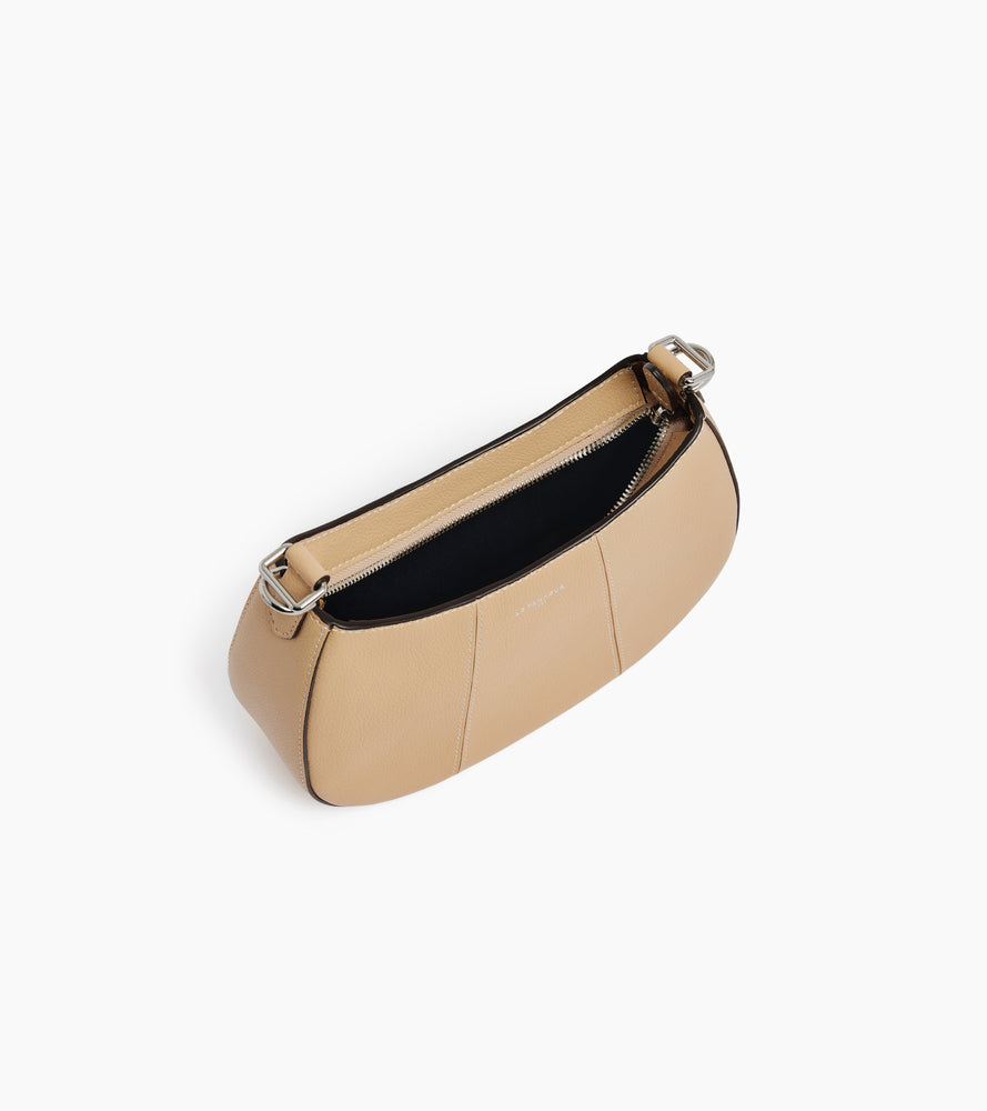 Petit sac demi-lune Juliette en cuir grainé