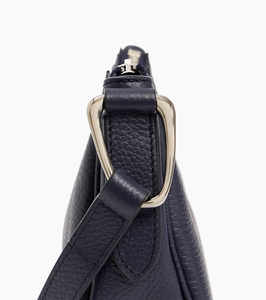 Petit sac bandoulière Madeleine en cuir de taurillon grainé
